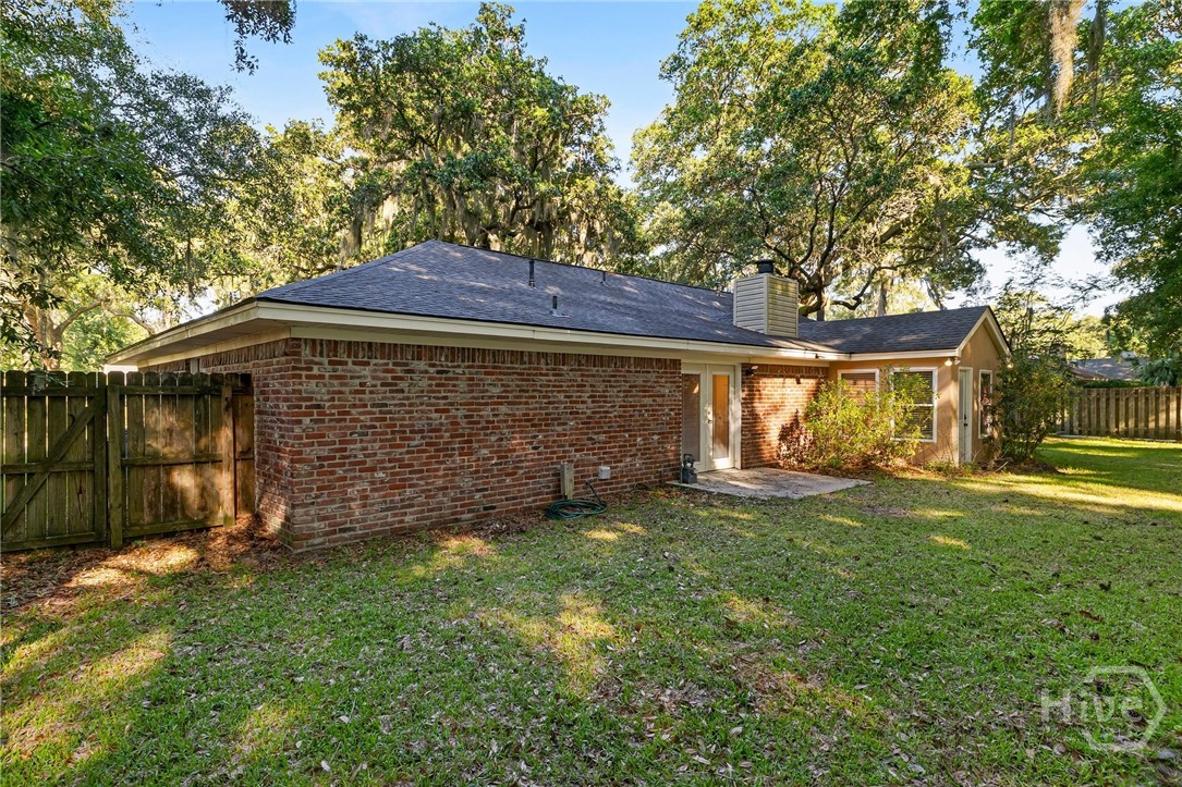 42 River Oaks Road