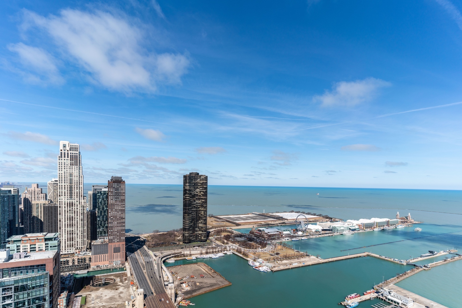 195 N Harbor Drive Unit: 3301