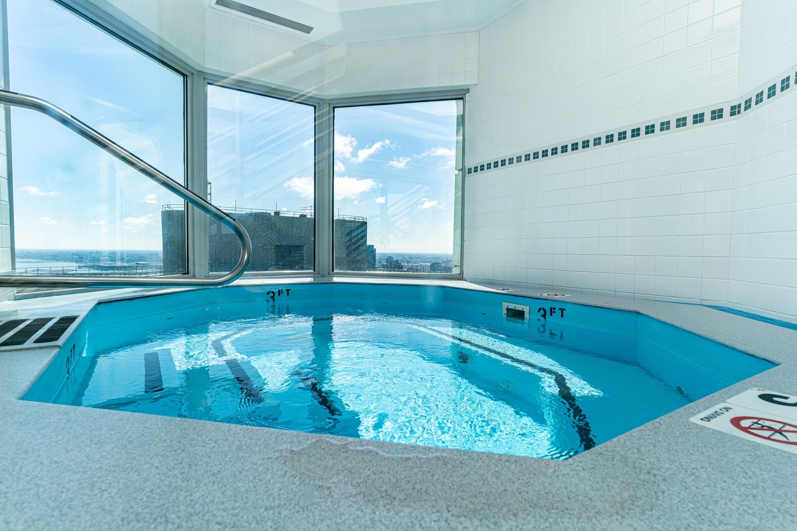 195 N Harbor Drive Unit: 3301