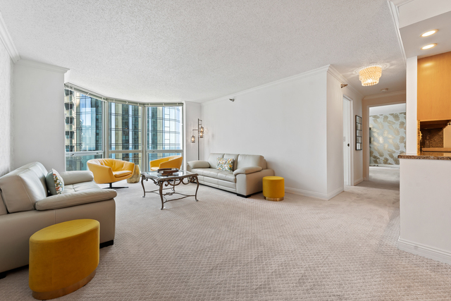 195 N Harbor Drive Unit: 3301