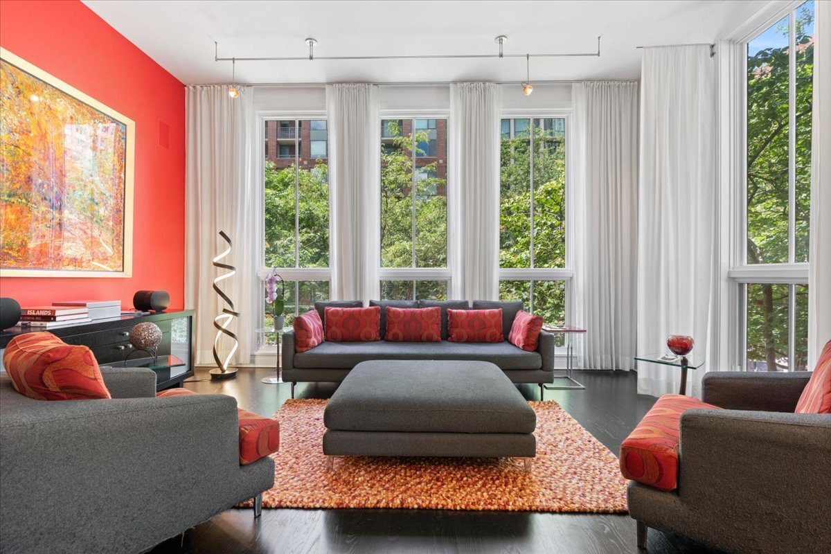 447 N McClurg Court Unit: 447