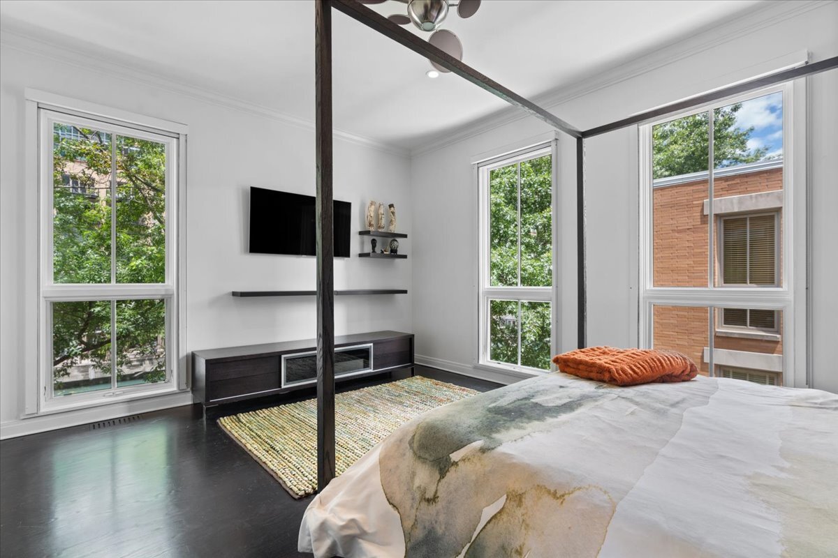 447 N McClurg Court Unit: 447