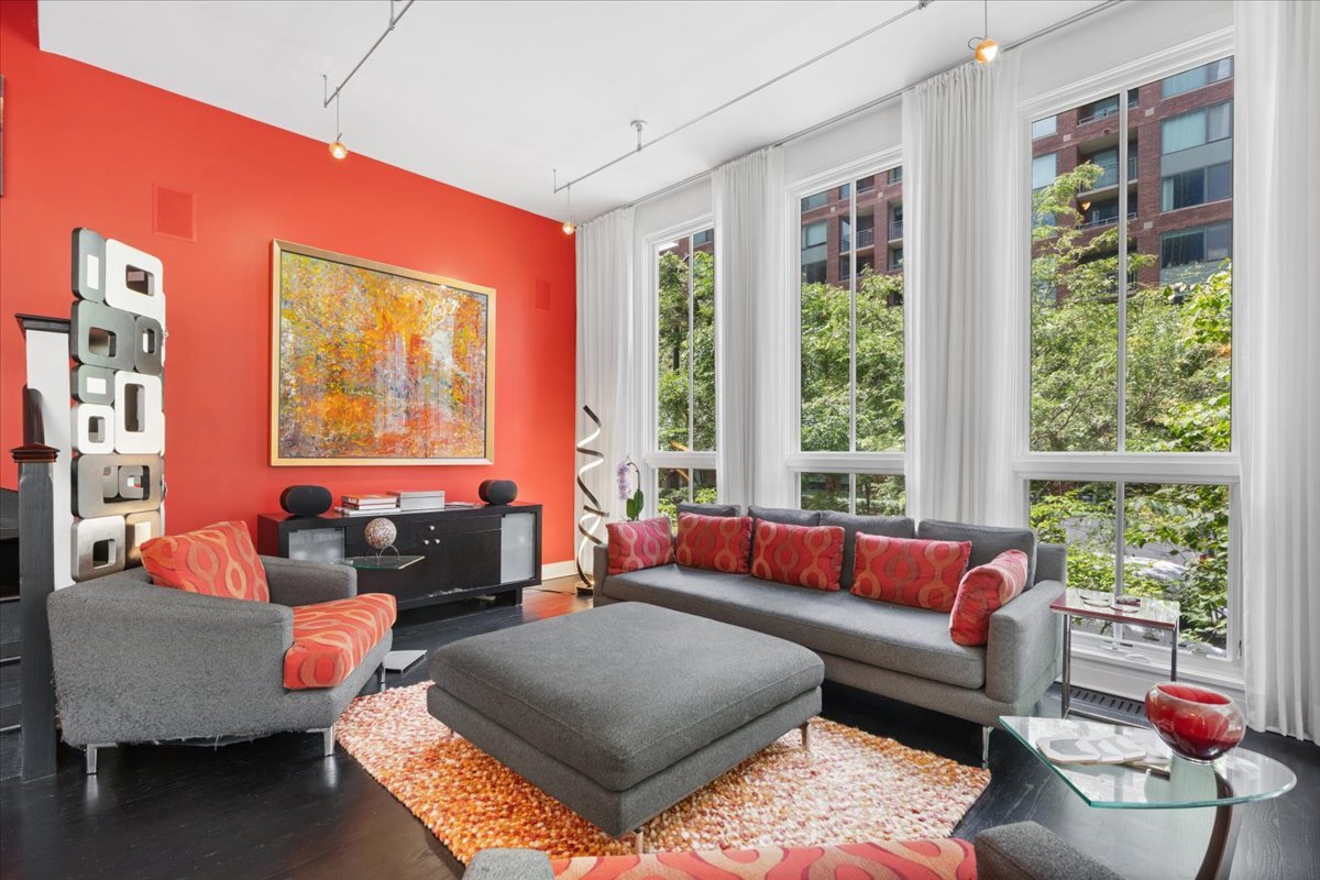 447 N McClurg Court Unit: 447