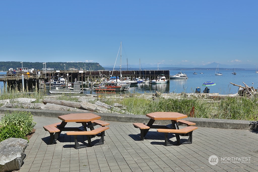 431 Island View Lane