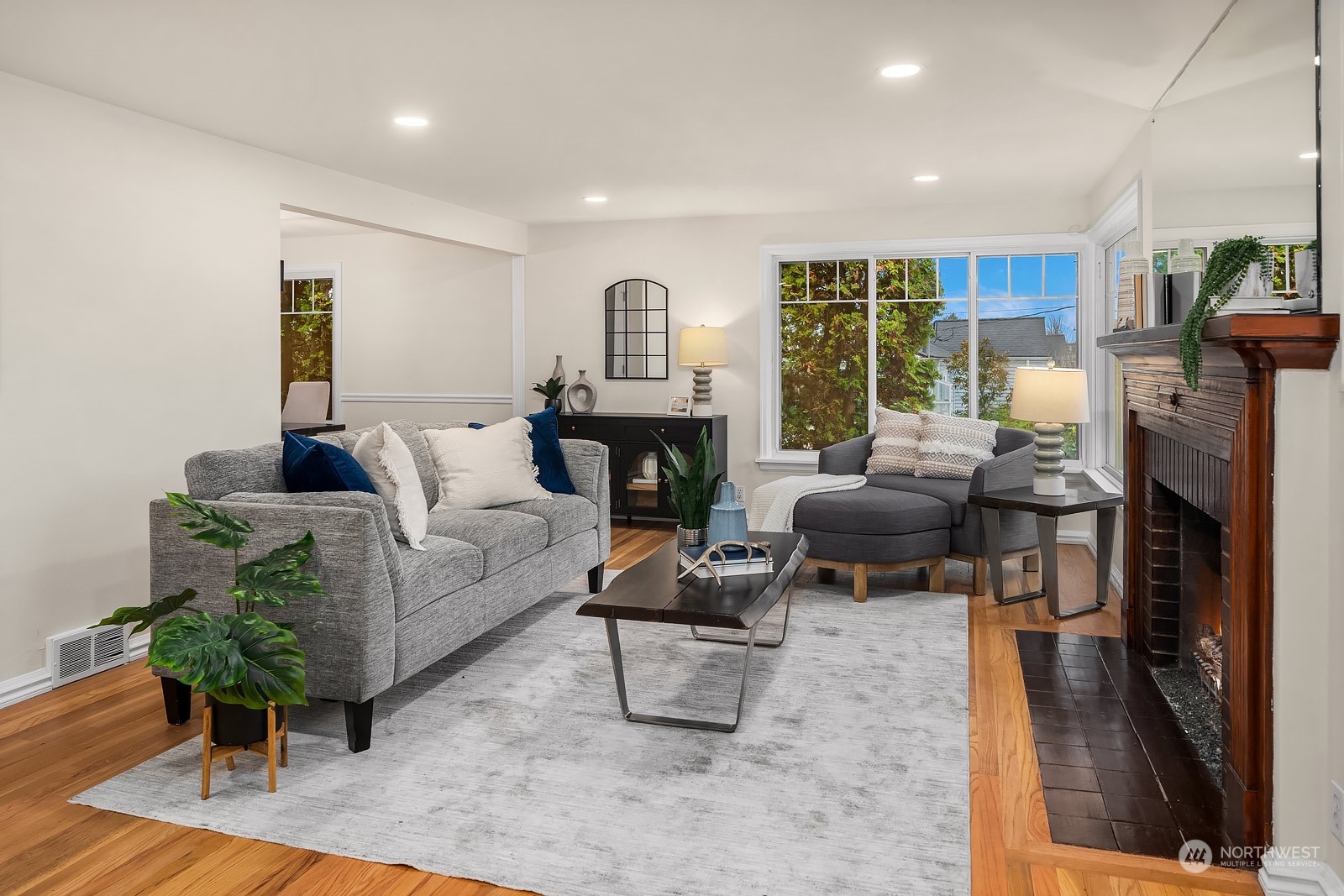 313 NE 77th Street