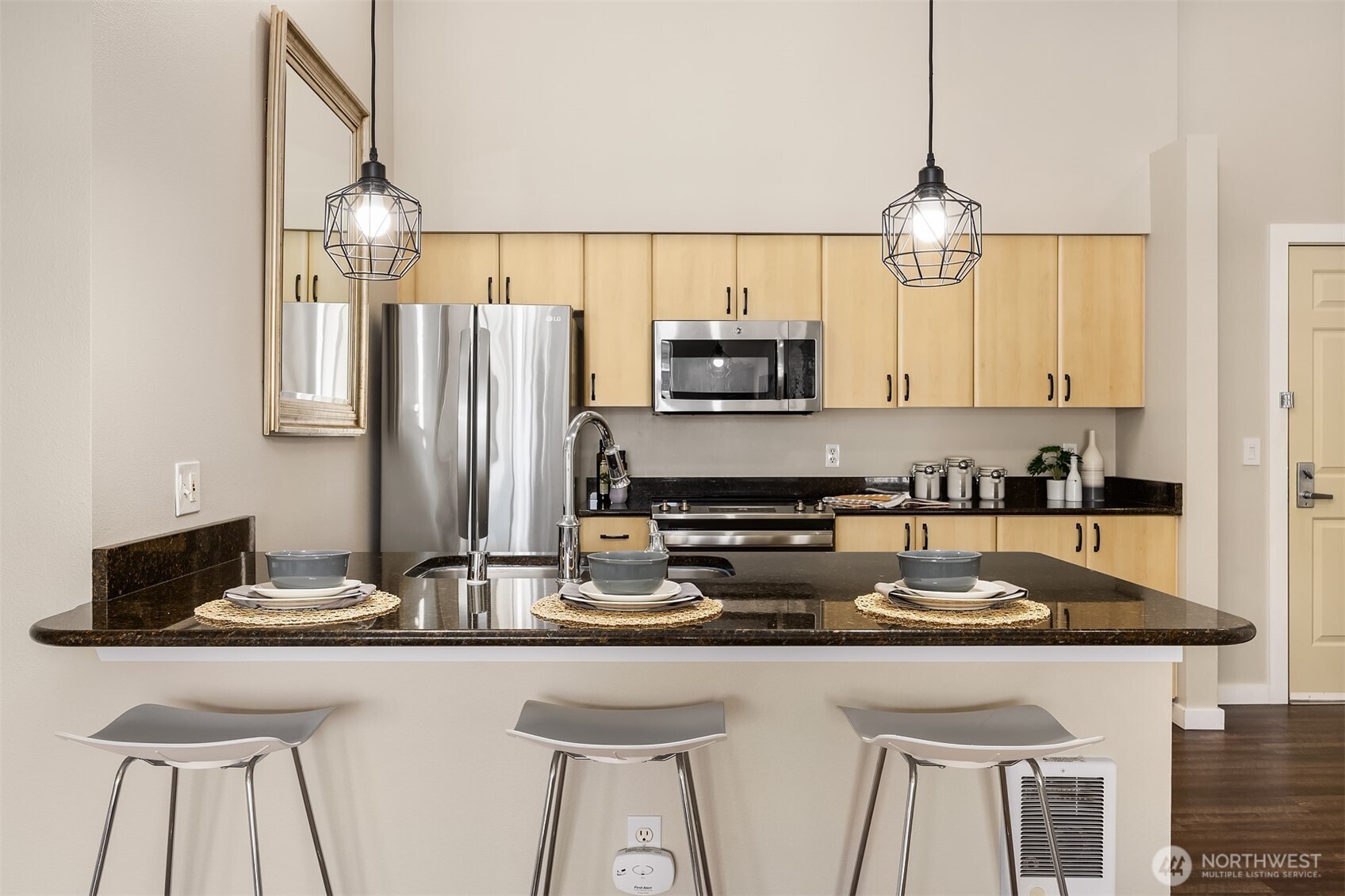 812 5th Avenue N Unit: 407