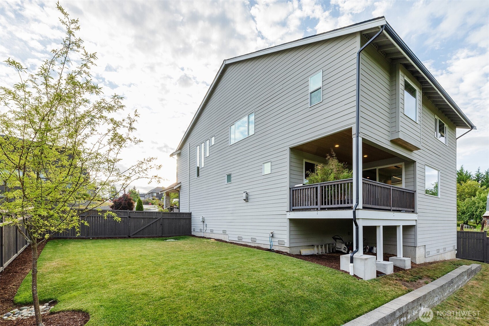 2035 S Fruitland