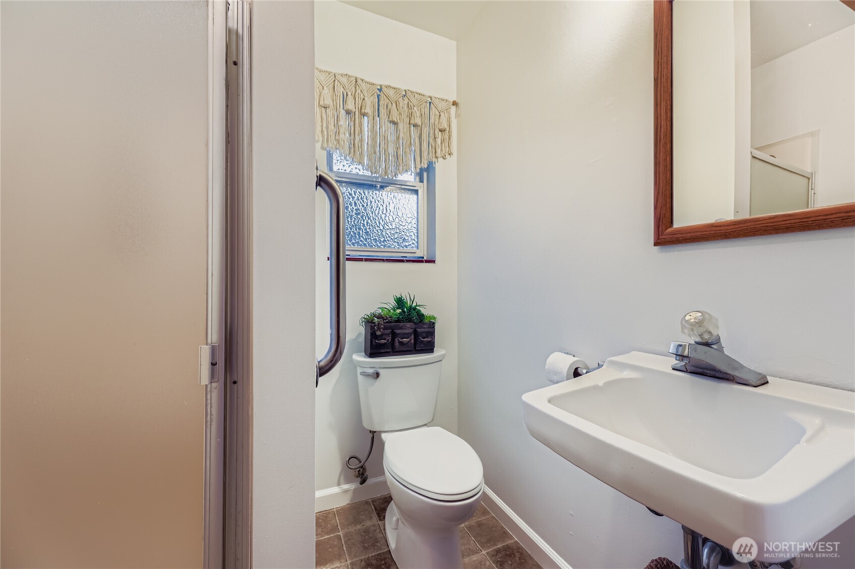 1227 Short Street