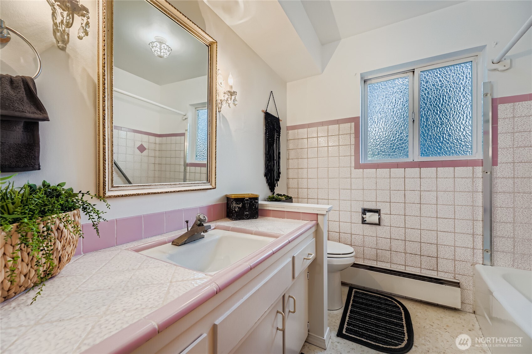 1227 Short Street