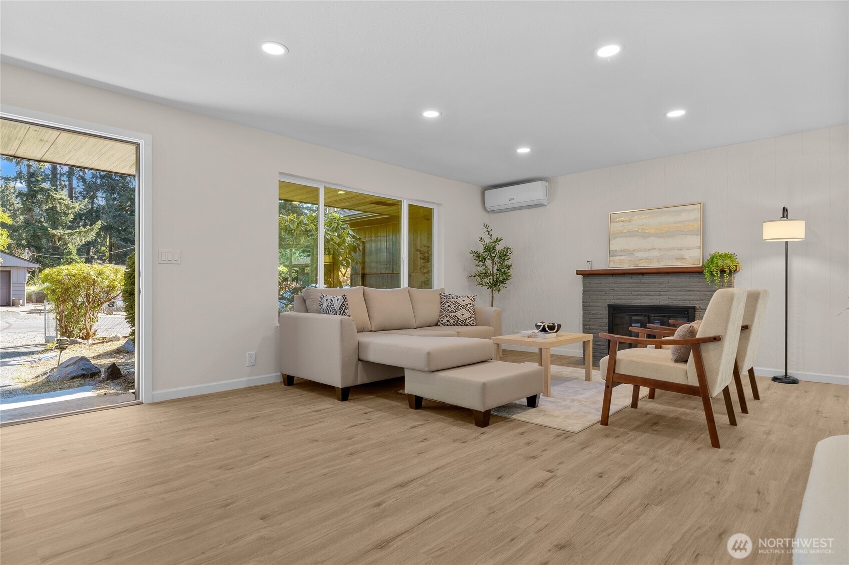 518 N 166th Street