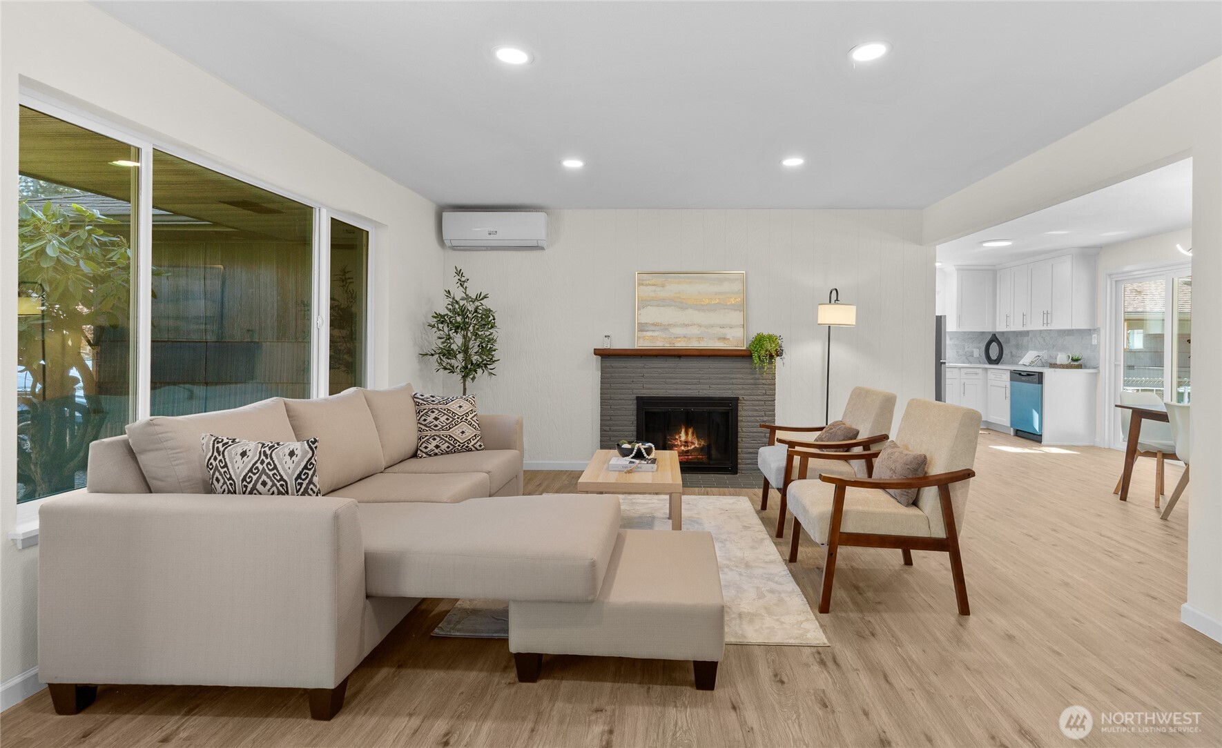 518 N 166th Street
