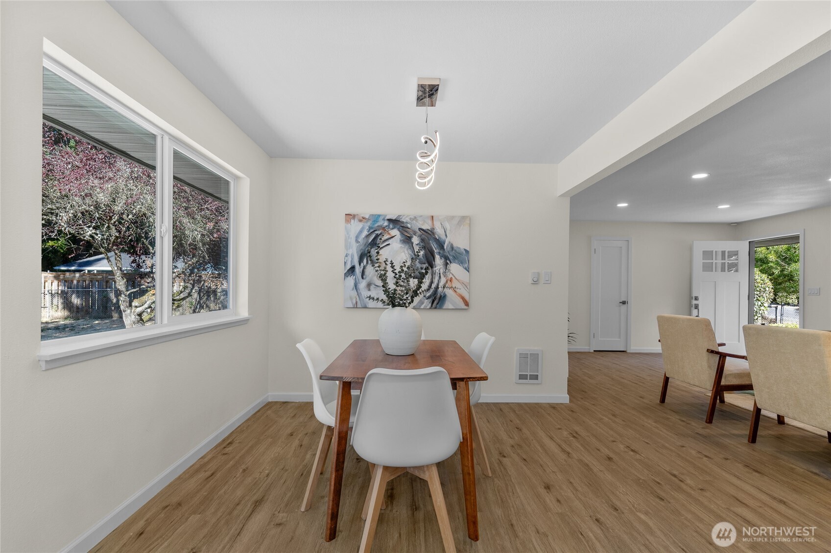 518 N 166th Street