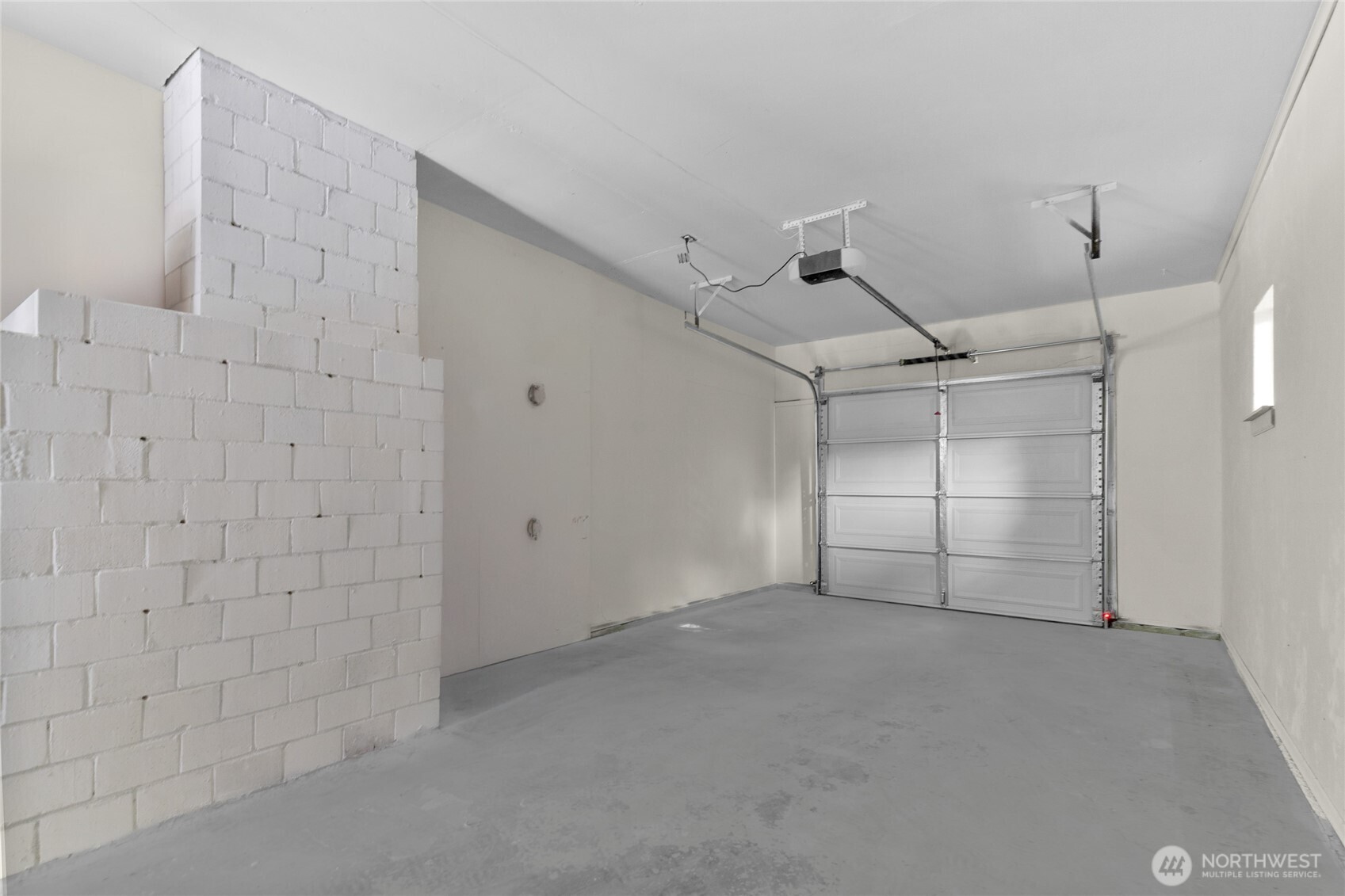518 N 166th Street
