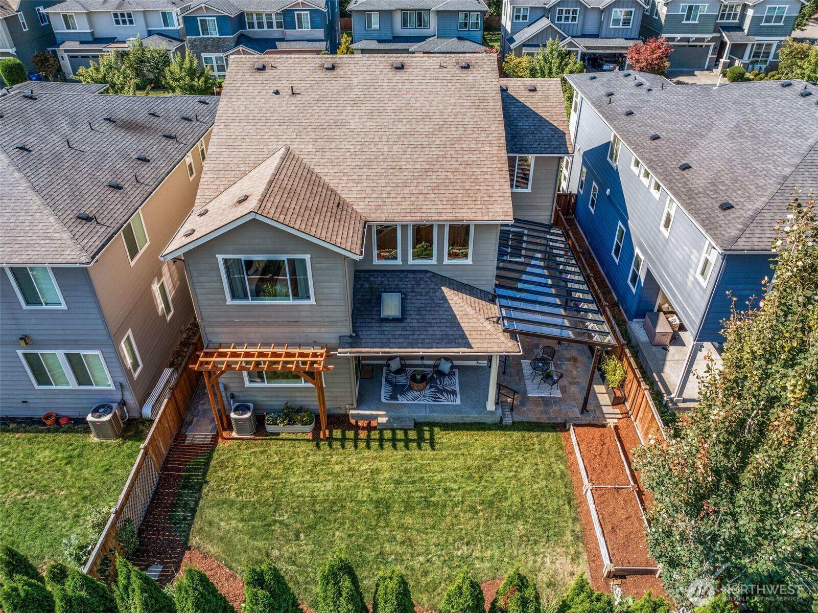 264 Field Place SE