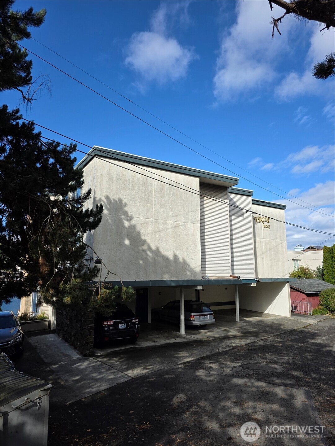 5701 Seaview Avenue NW Unit: 301