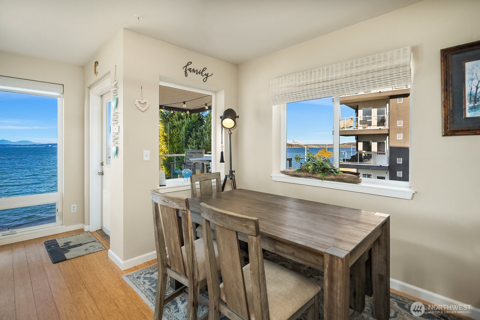 1402 Alki Avenue SW Unit: 402