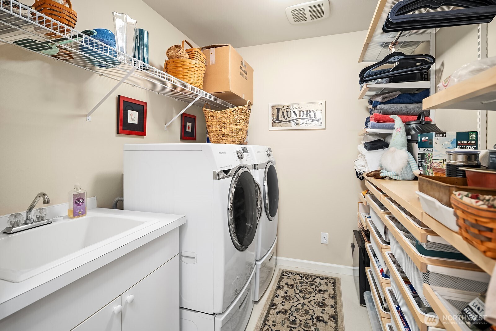 1402 Alki Avenue SW Unit: 402