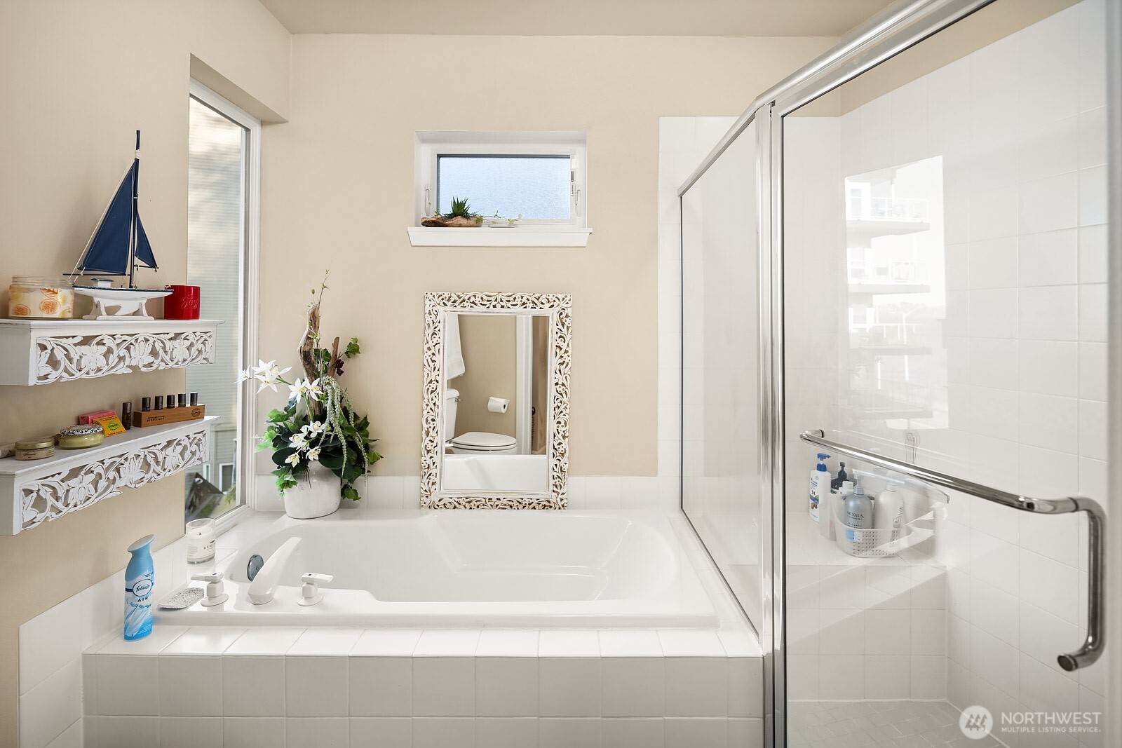 1402 Alki Avenue SW Unit: 402