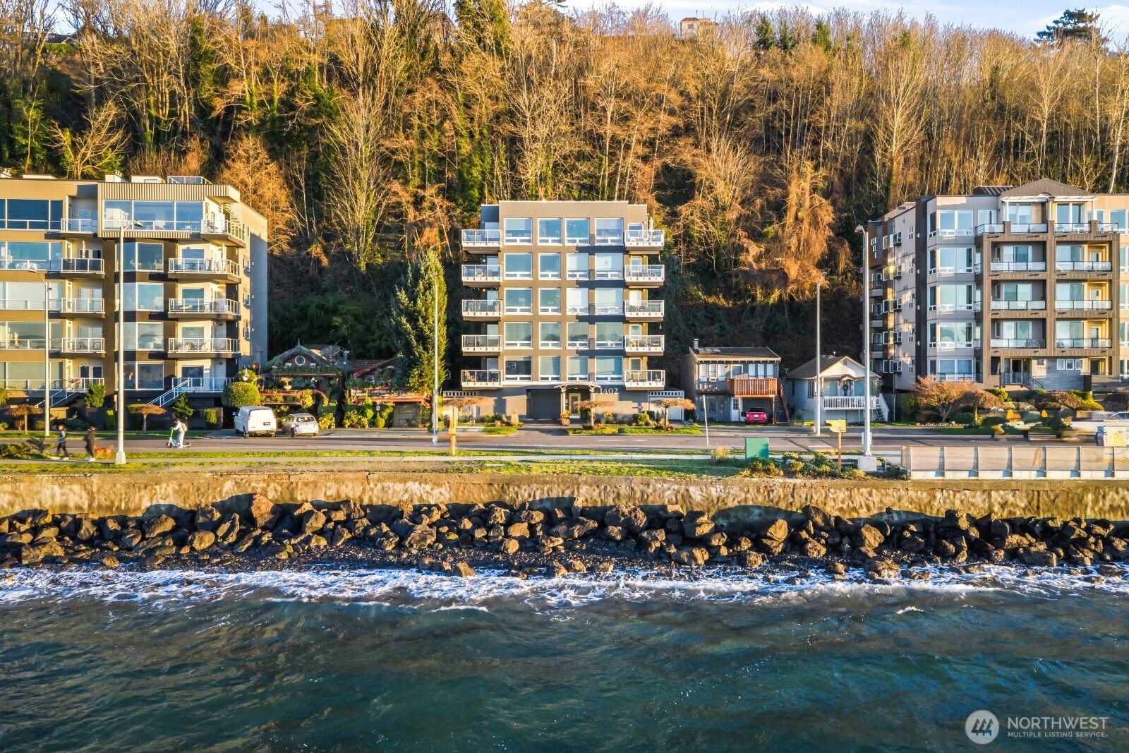1402 Alki Avenue SW Unit: 402