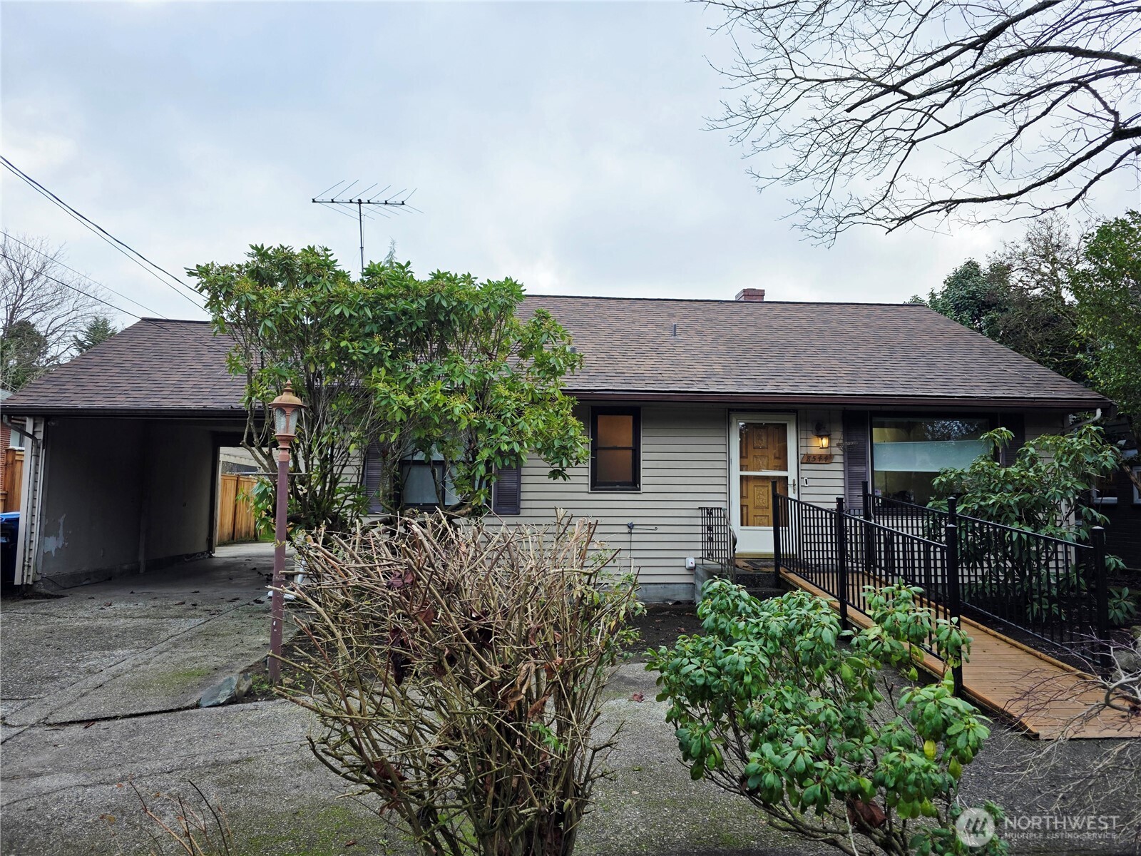 8544 13th Avenue NW
