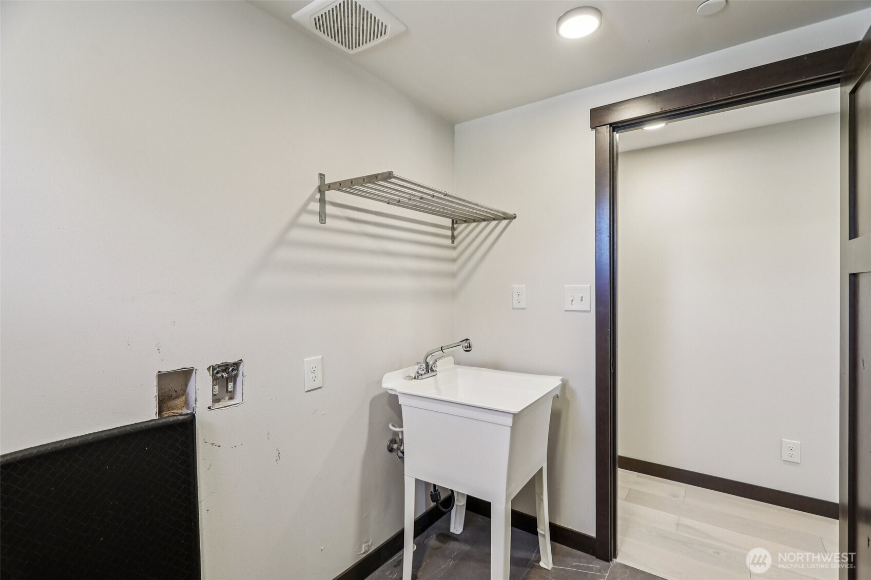1402 194th Street SE Unit: 9