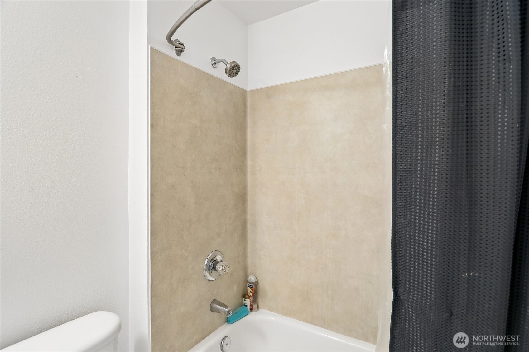 500 Elliott Avenue W Unit: 405