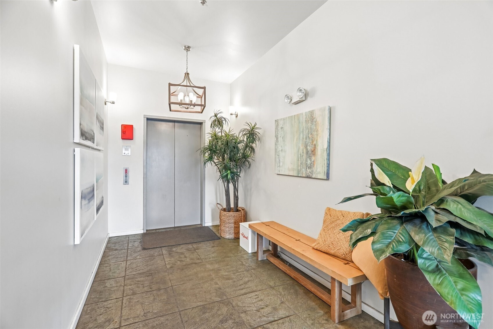 500 Elliott Avenue W Unit: 405