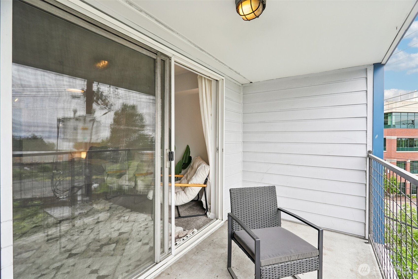 500 Elliott Avenue W Unit: 405