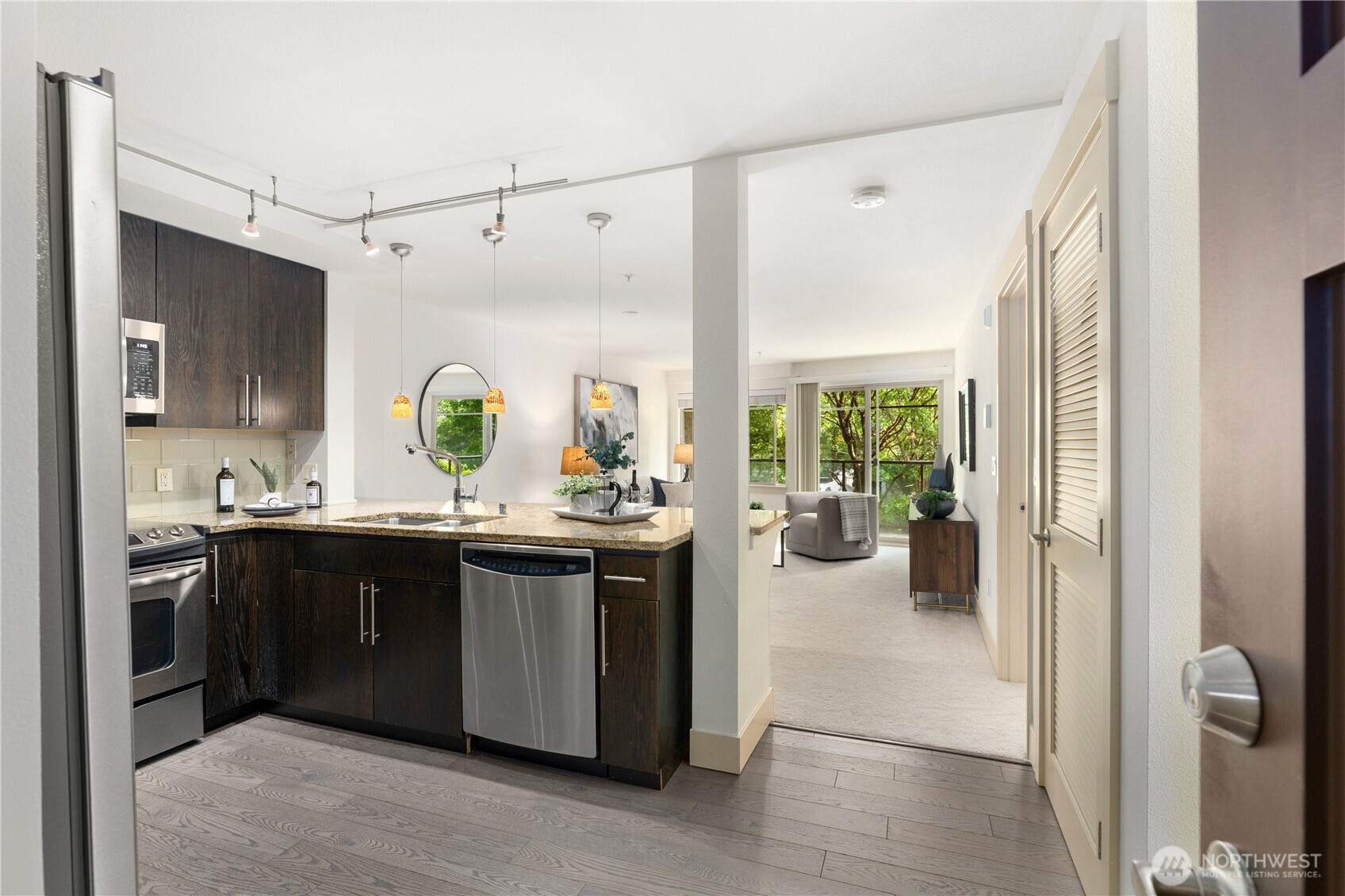 511 100th Avenue NE Unit: 109