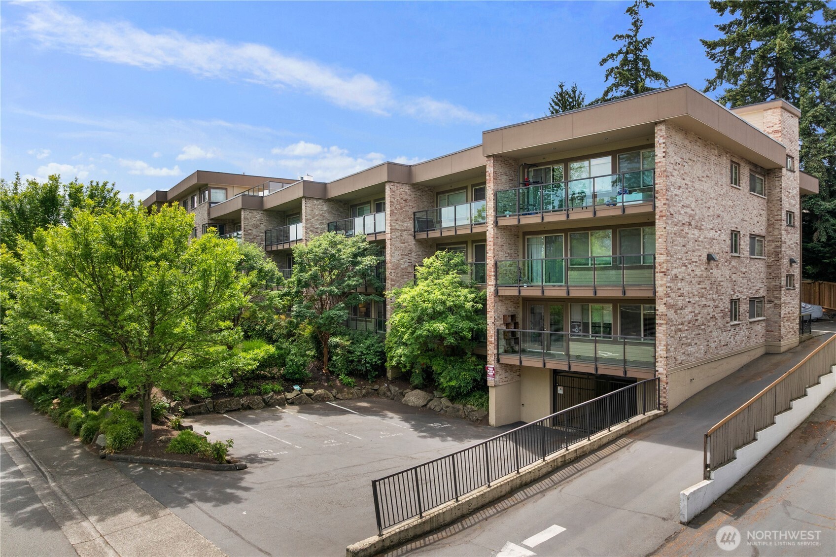 511 100th Avenue NE Unit: 109