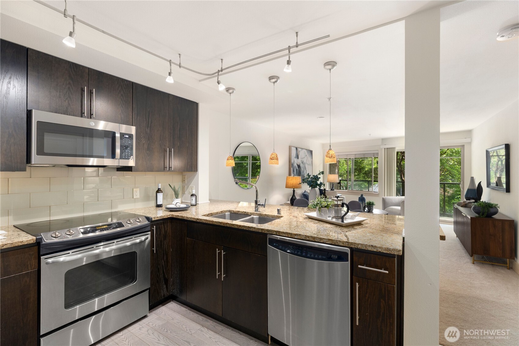 511 100th Avenue NE Unit: 109