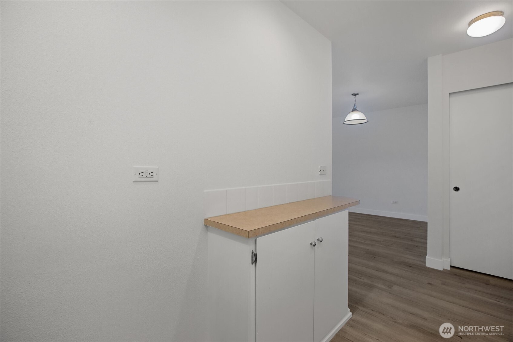 440 St. Helens Avenue Unit: 305