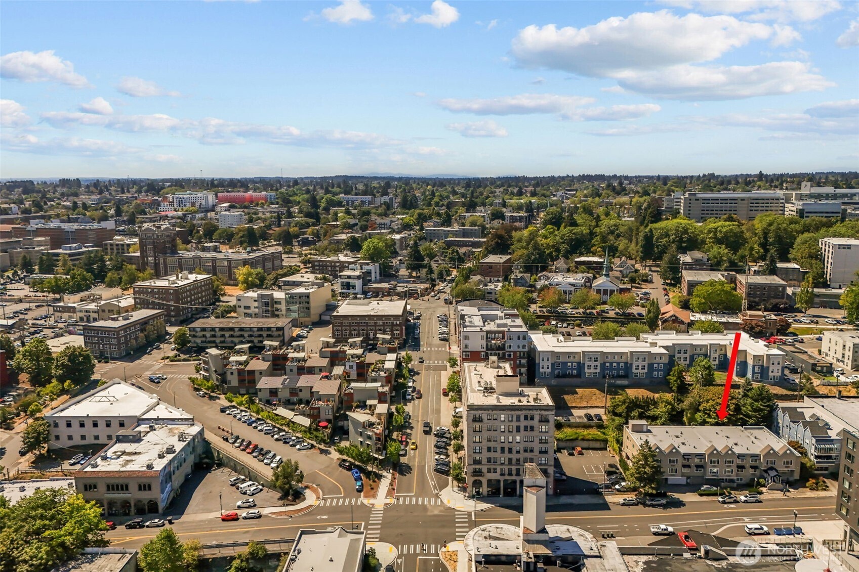 440 St. Helens Avenue Unit: 305