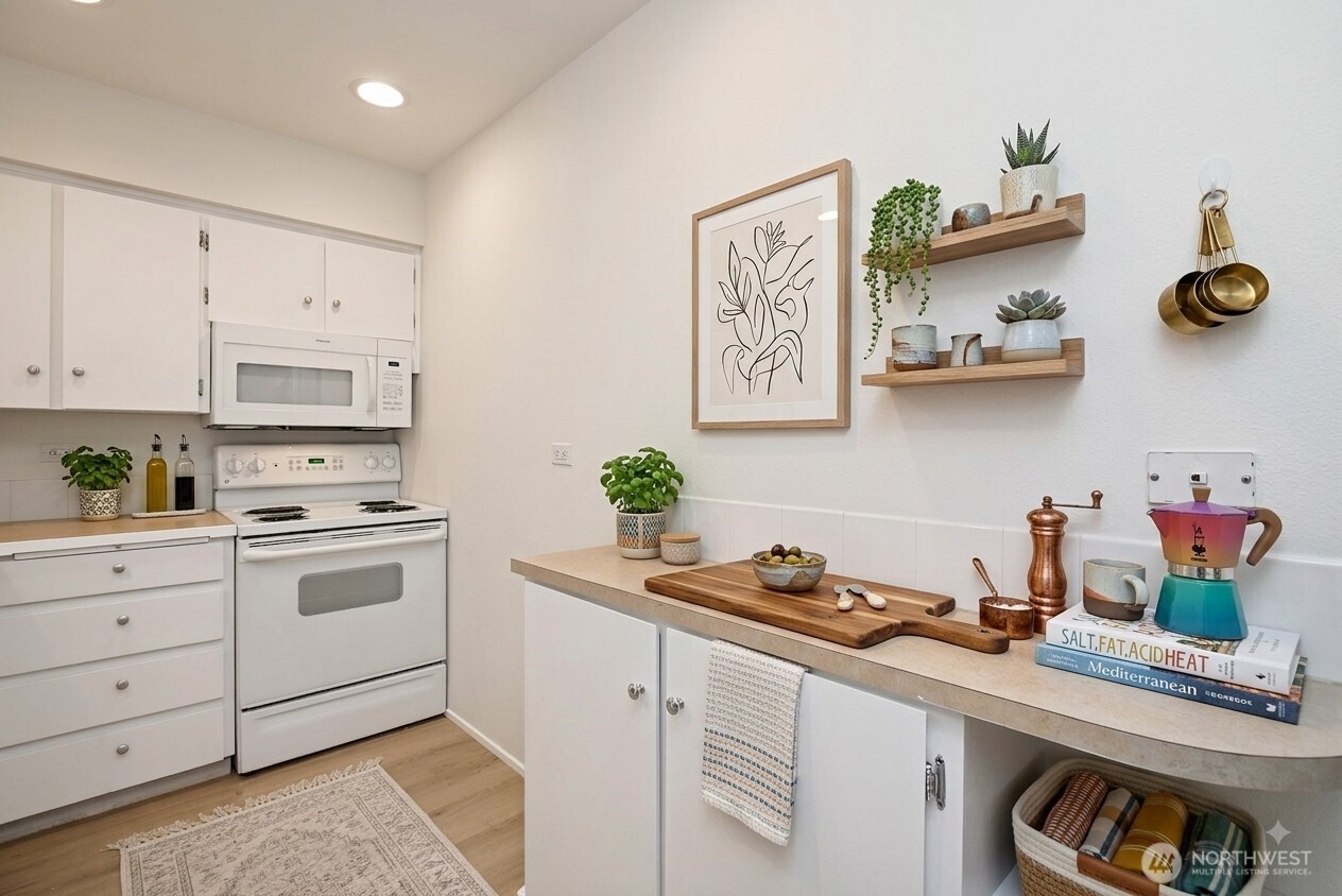 440 St. Helens Avenue Unit: 305