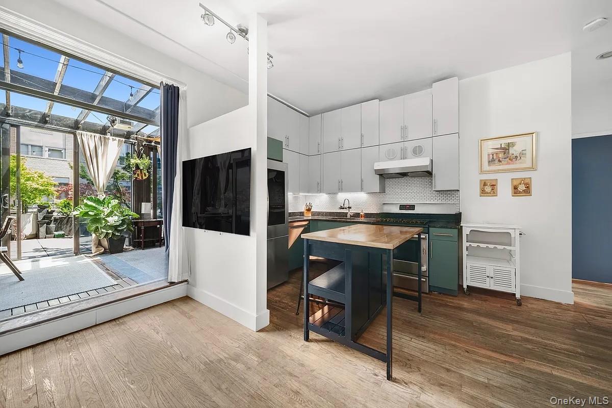 91 Grand Avenue Unit: 4D