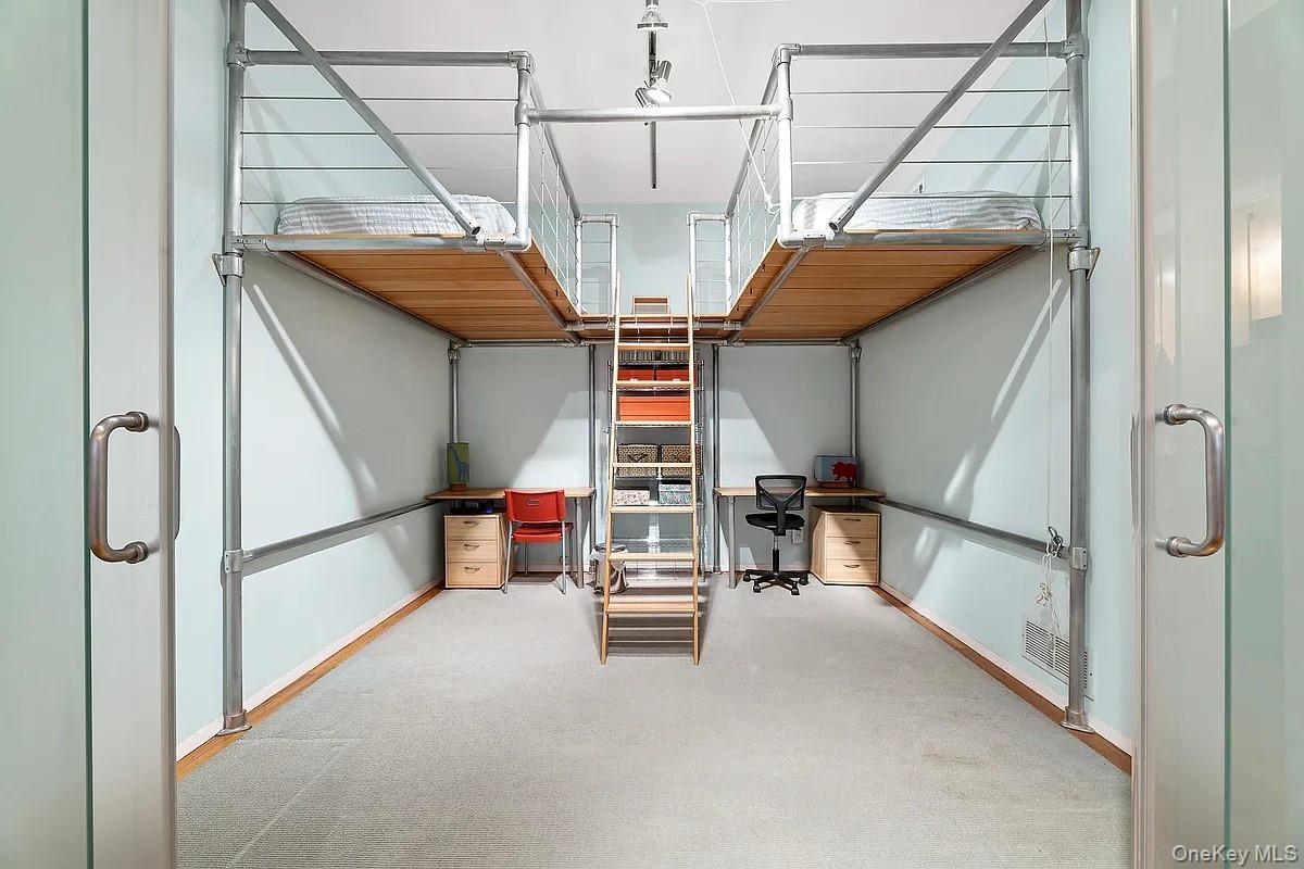 176 Broadway Unit: 12D