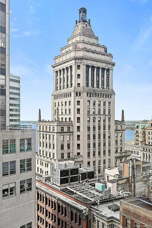 40 Broad Street Unit: #PH3H