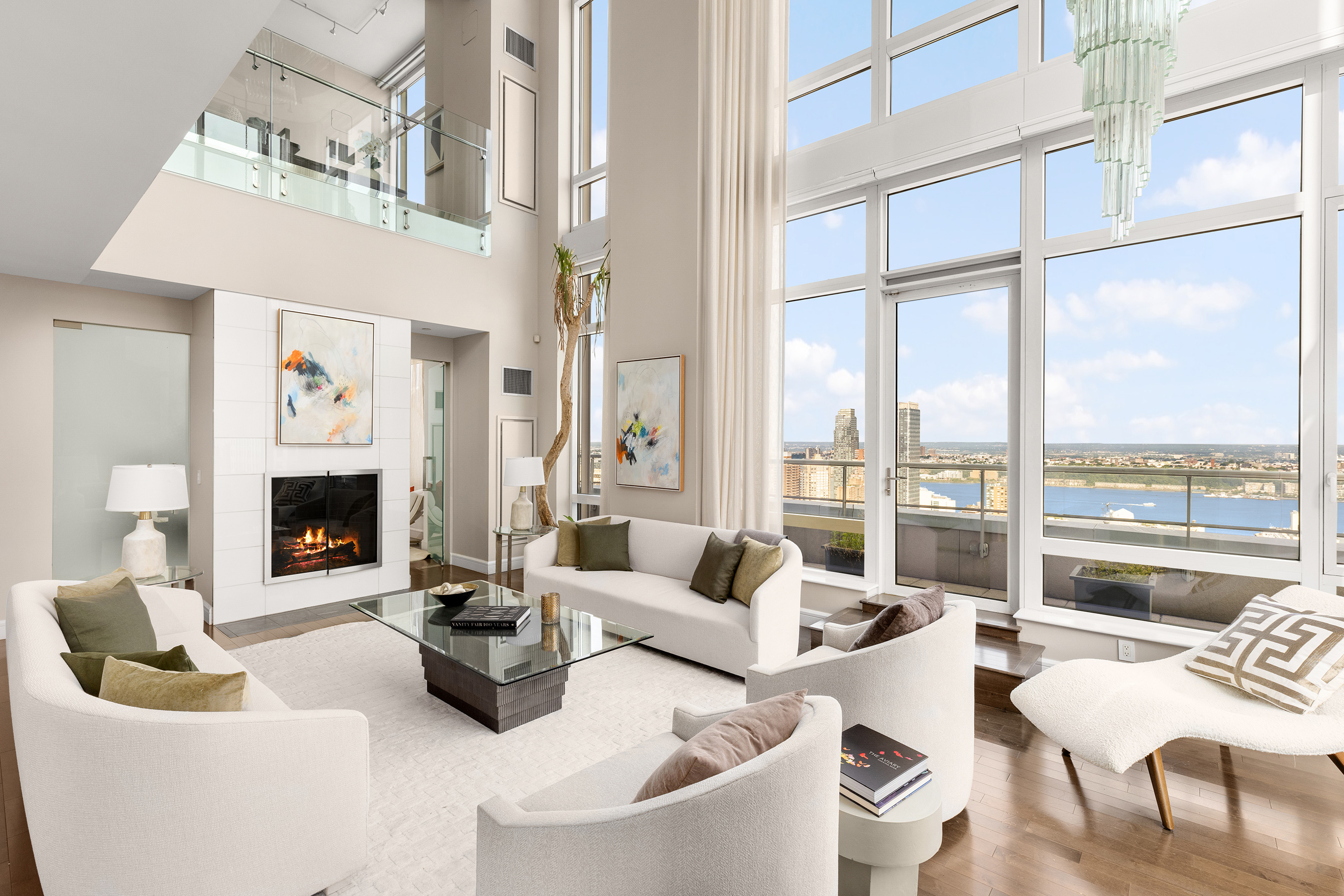 247 W 46TH Street PH2