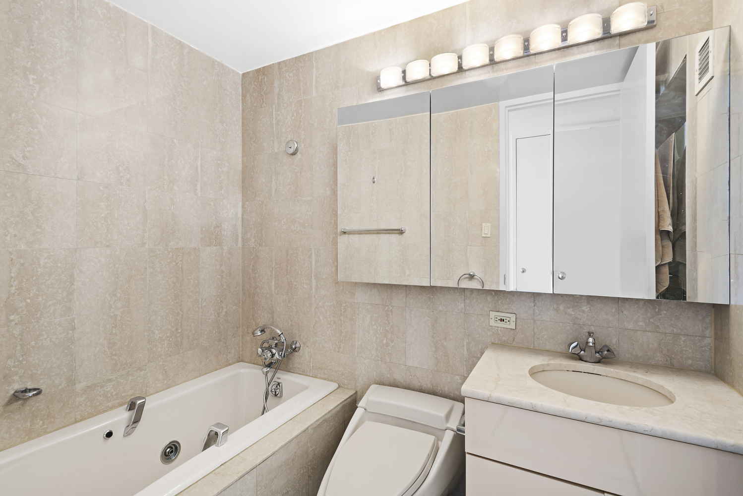 160 W 66TH Street 19J