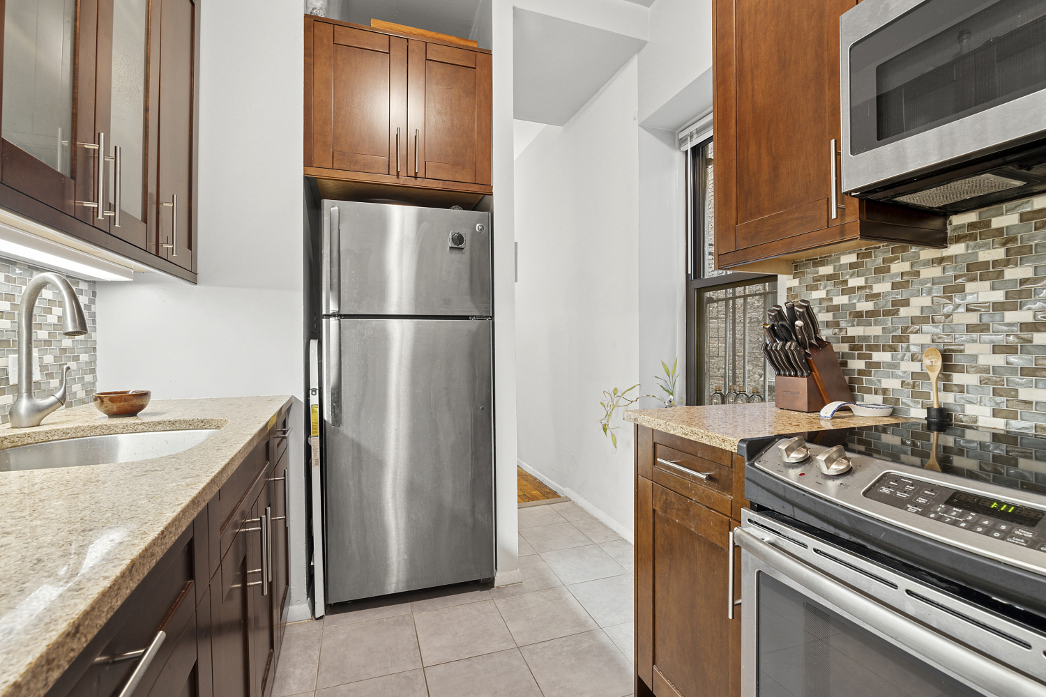 234 E 14TH Street 2E