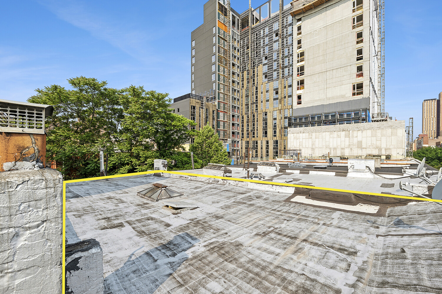 218 E 111TH Street