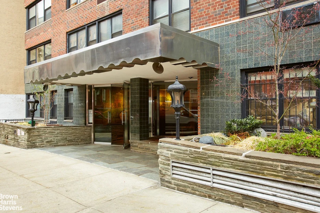 45 W 10TH Street 8B