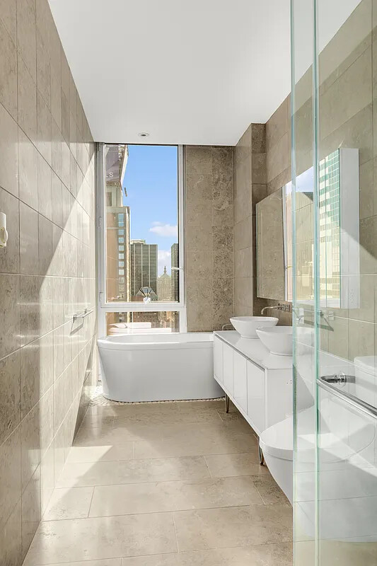 247 W 46TH Street 4104