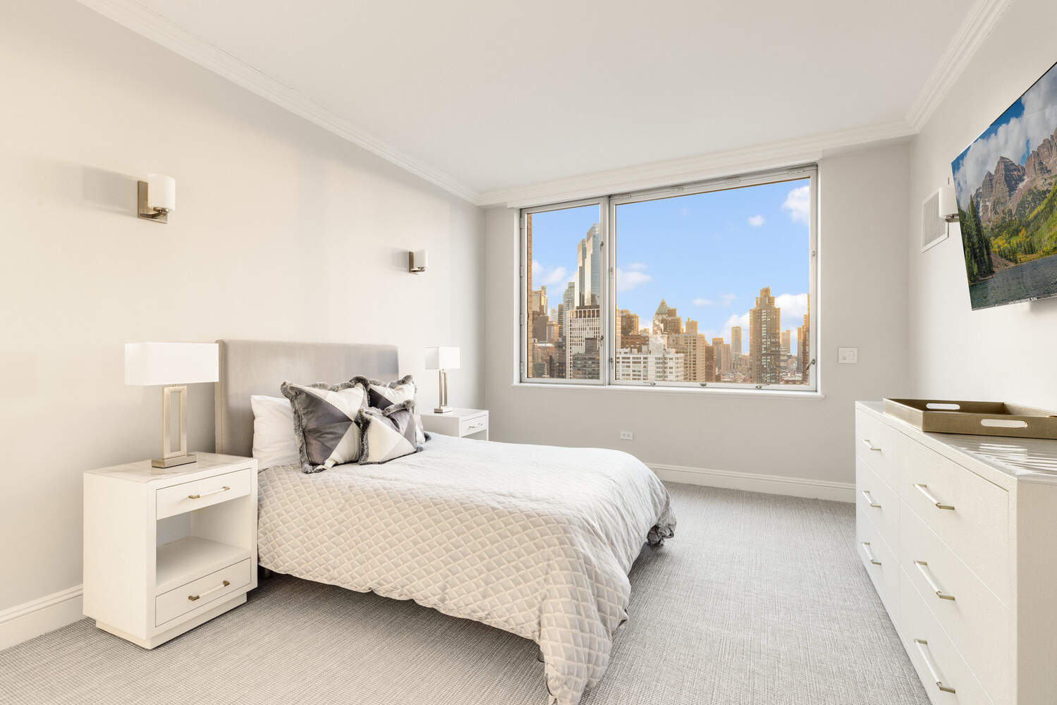 150 COLUMBUS Avenue 26C/27C