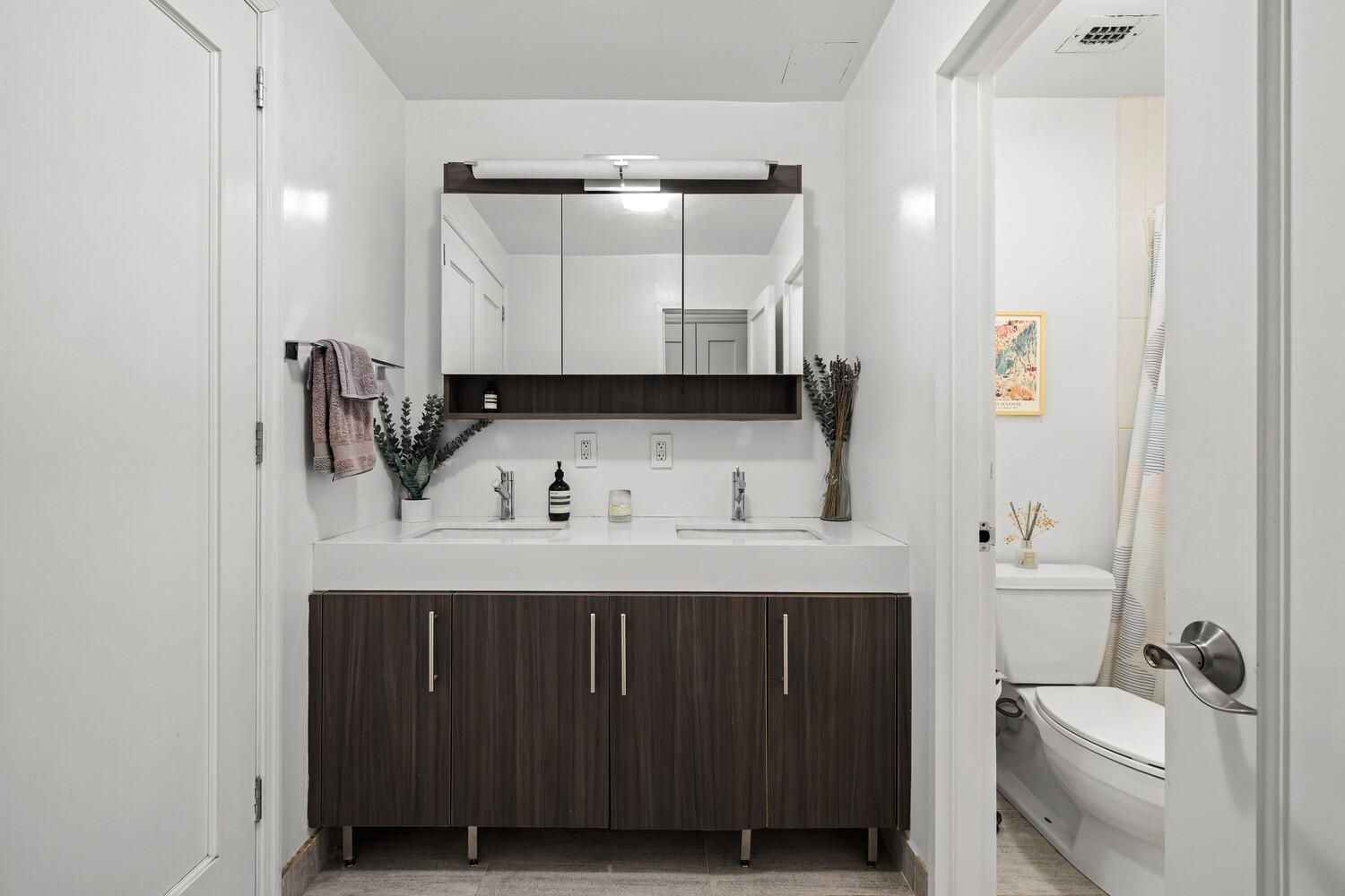 310 E 46TH Street 3T