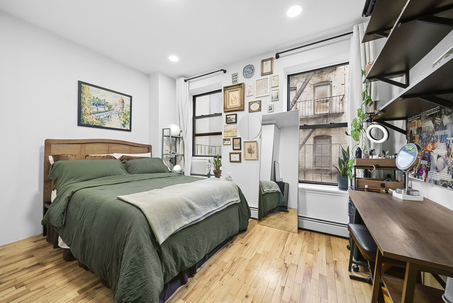 319 E 105TH Street 4D