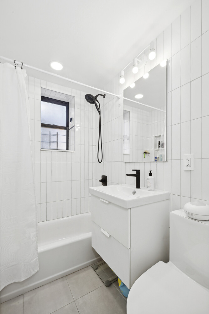 319 E 105TH Street 4D