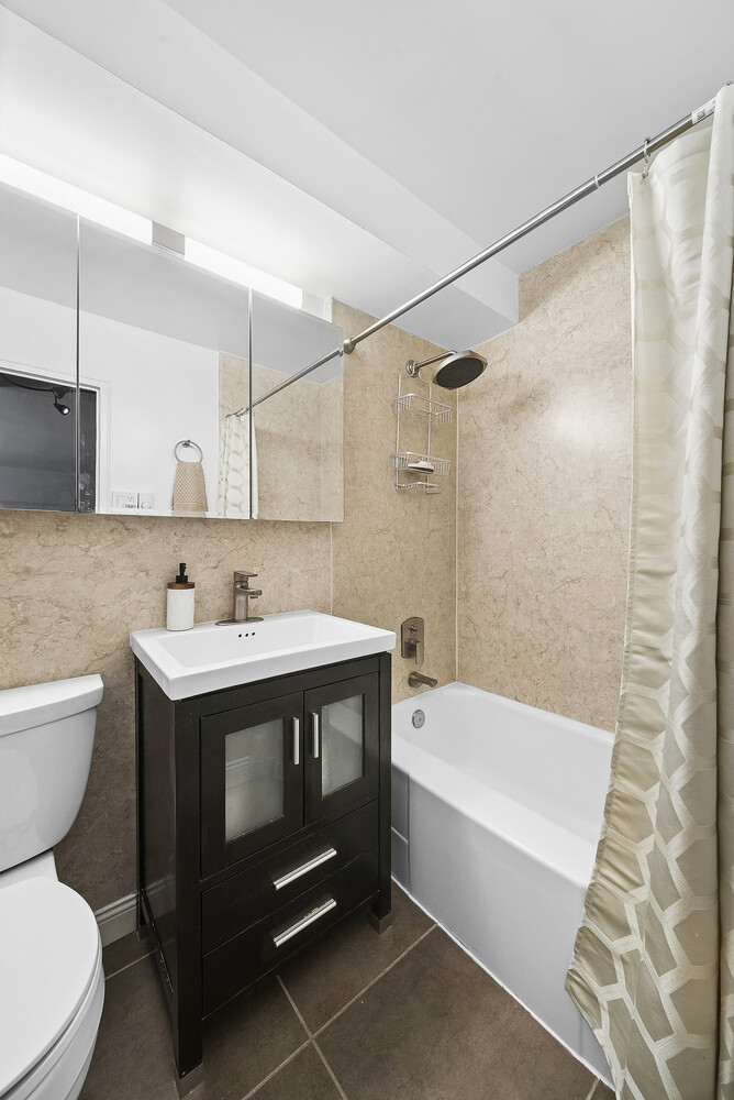 233 E 69TH Street 5F