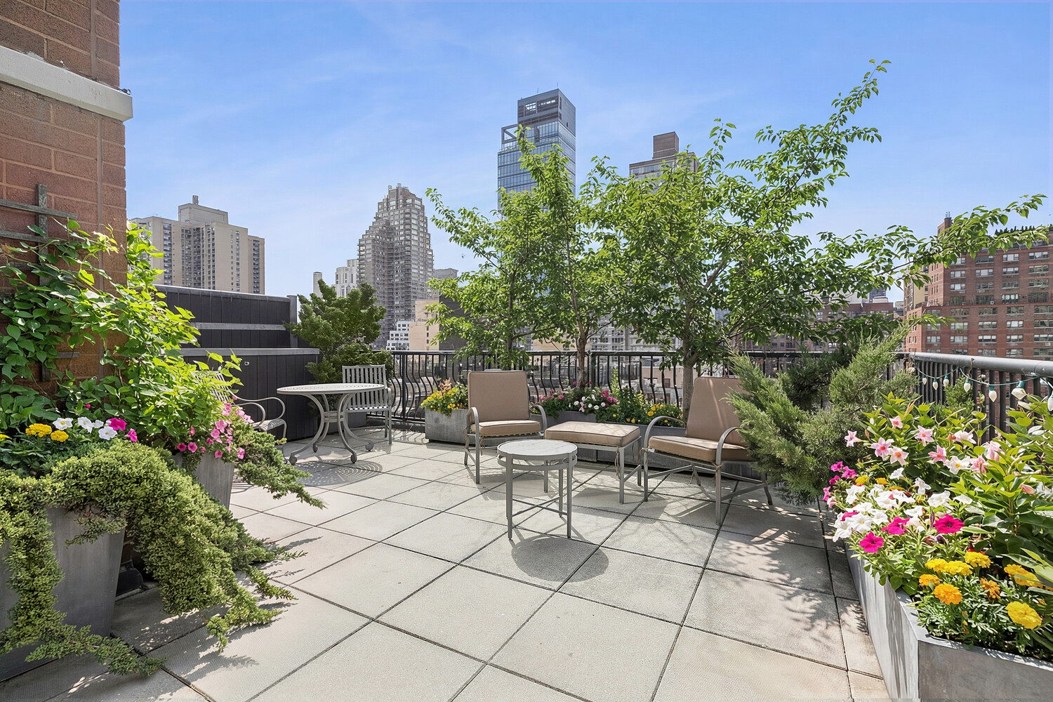 343 E 74TH Street 15D