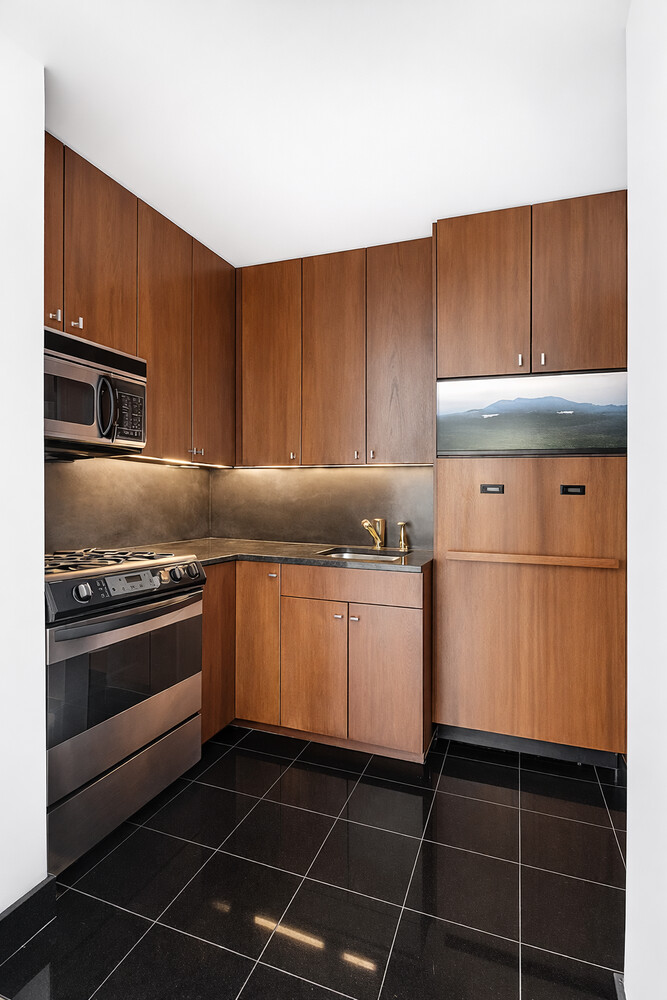 343 E 74TH Street 15D